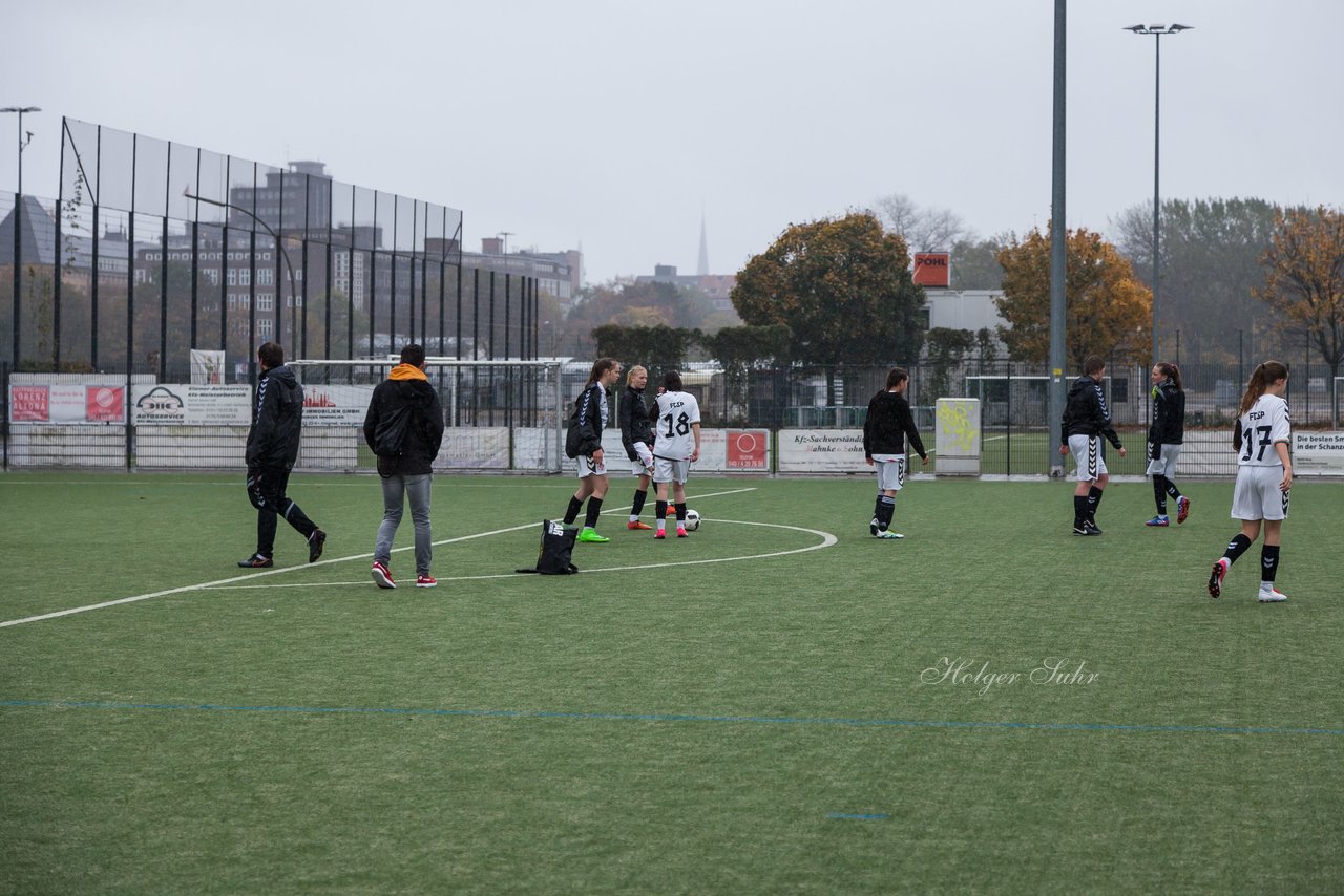 Bild 132 - B-Juniorinnen FC St.Pauli . Braedstrup IF : Ergebnis: 4:1